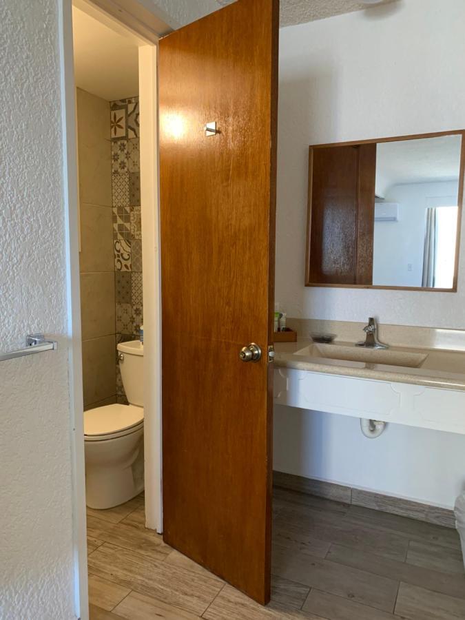 טיחואנה Dali Suites Hotel מראה חיצוני תמונה