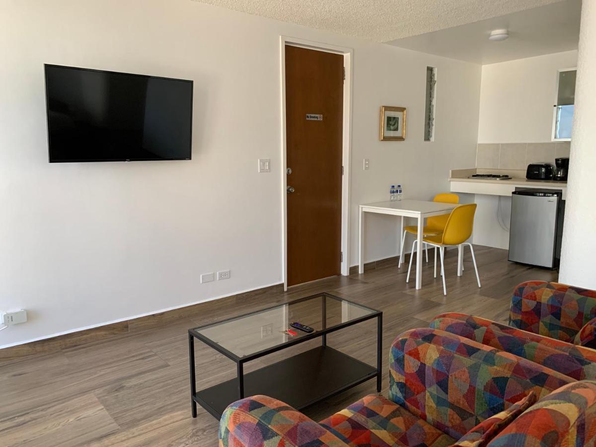 טיחואנה Dali Suites Hotel מראה חיצוני תמונה